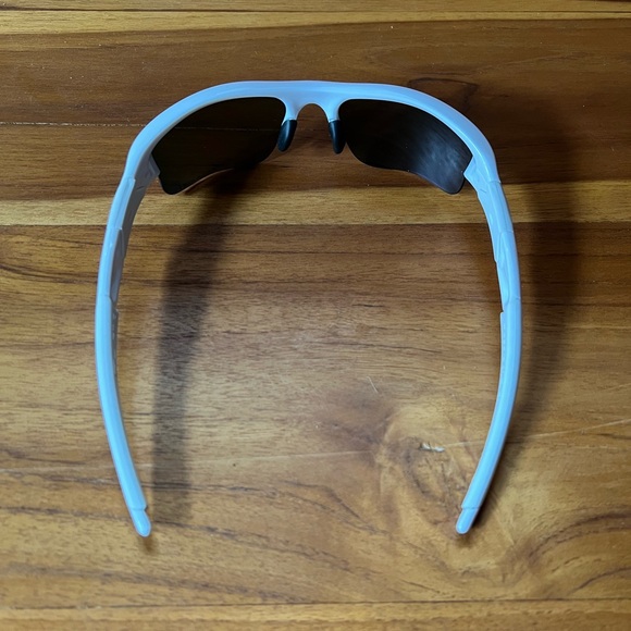 Oakley Flak Jacket White out - Picture 4 of 8